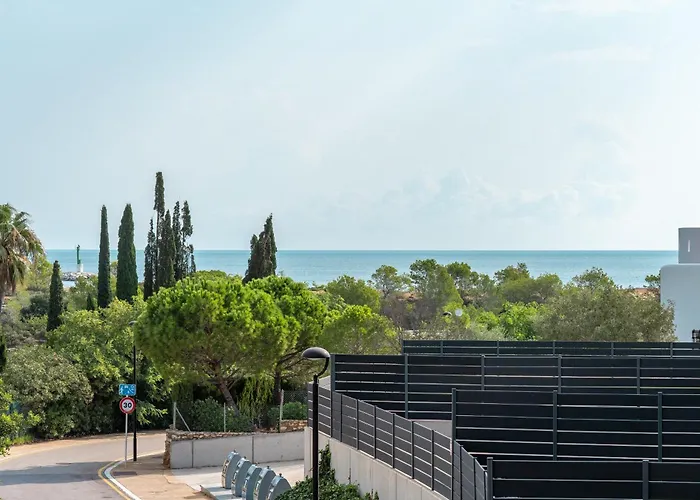Hauzify I Apartaments Roques Daurades